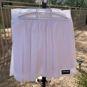 Lorna Jane White Pleated Skort